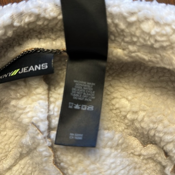 DKNY Jeans Donna Karen New York Tan Faux Suede Sherpa Lined Zip Up Jacket - Picture 8 of 9